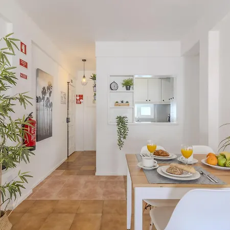#347 Dream By Holidays Apartment